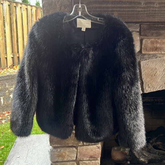Banana Republic Faux Fur Jacket Size Large - Picture 3 of 8